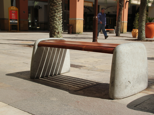Peble bench - Project Photo